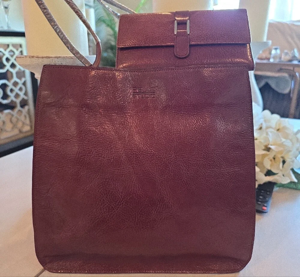 Pelle Studio stylish burgundy